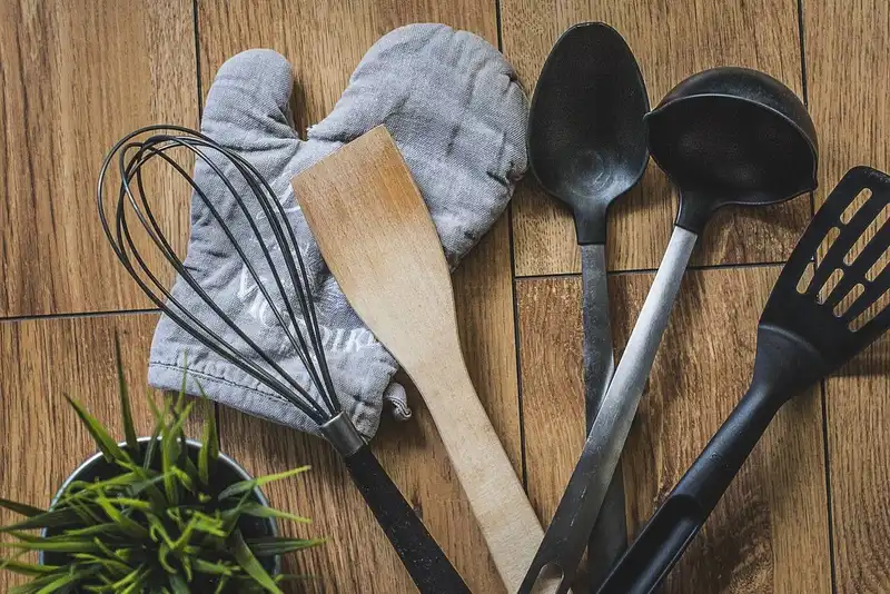 Free kitchen essentials checklist: 250 items you need for your